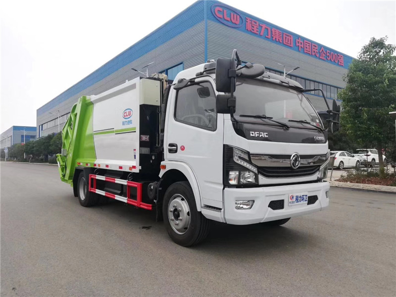 東風(fēng)天龍壓縮垃圾車壓縮比高、密封性好、裝載量大﹑操作方便