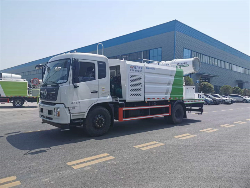 國(guó)六灑水車(chē)和多功能抑塵車(chē)日常保養(yǎng)和維護(hù)的區(qū)別